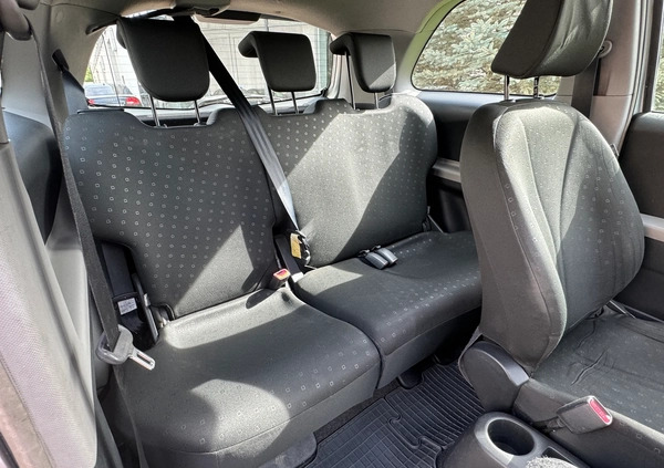 Toyota Yaris cena 9700 przebieg: 305000, rok produkcji 2006 z Połaniec małe 79